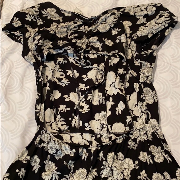 Romper - Picture 3 of 4